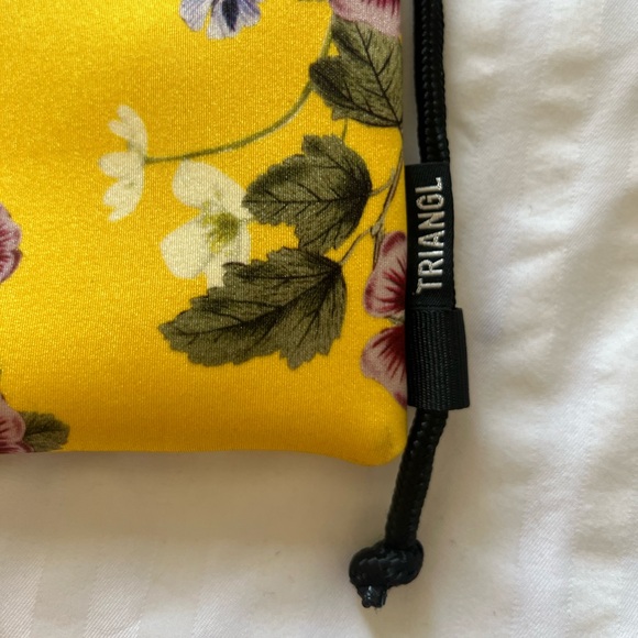 Triangl Floral Swim Drawstring Bag Bundle 2 - Picture 5 of 13
